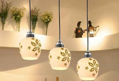 選購(gòu)客廳吊燈指南 盤(pán)點(diǎn)質(zhì)量與口碑兼具的燈具品牌